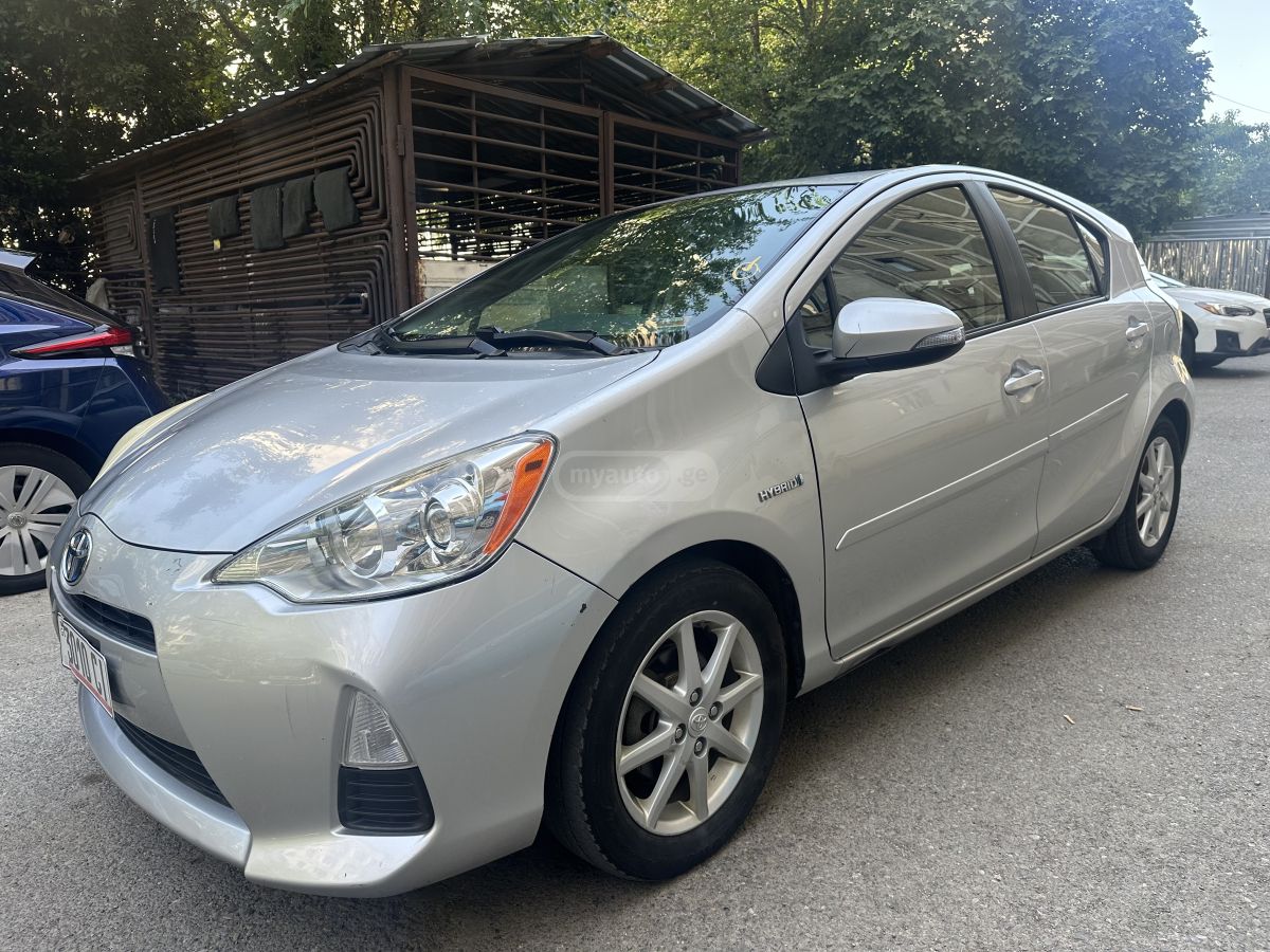 2013 Toyota Prius C